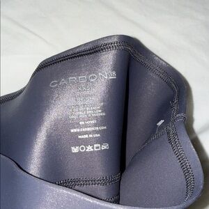 CARBON 38 SZ XXS  SHINY CAPRI LEGGINGS